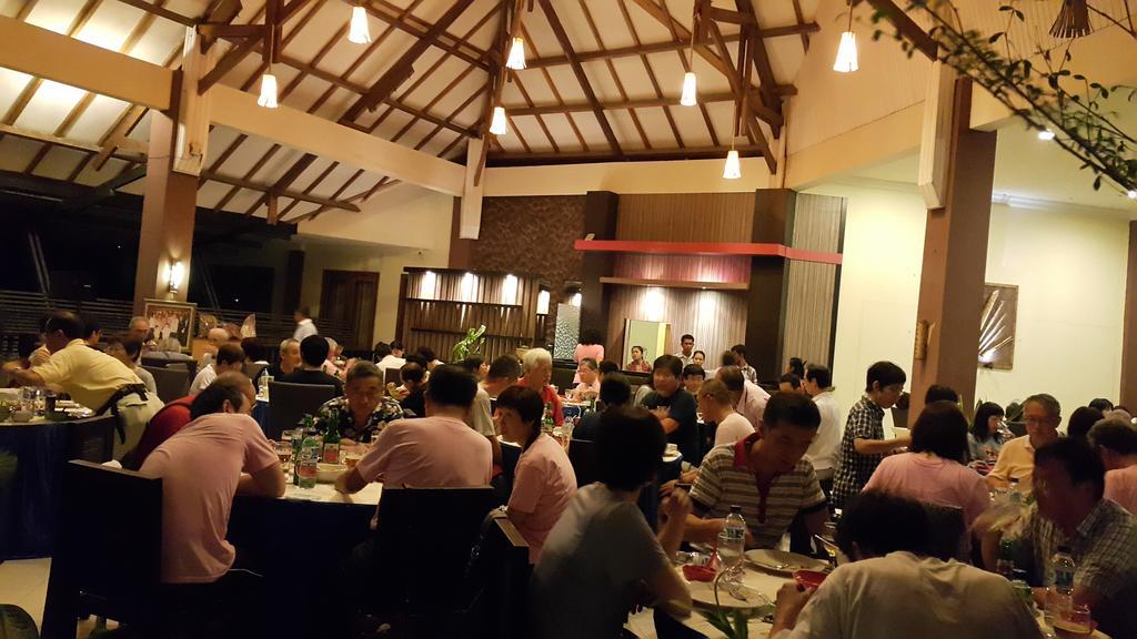 Kampoeng Nelayan Hotel 帕卢 外观 照片