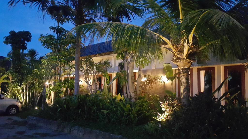 Kampoeng Nelayan Hotel 帕卢 外观 照片
