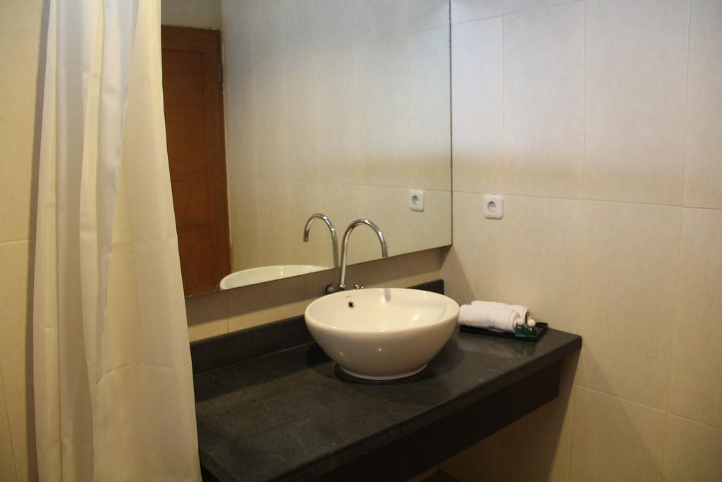 Kampoeng Nelayan Hotel 帕卢 客房 照片