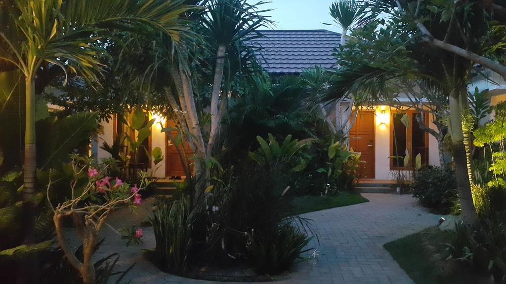 Kampoeng Nelayan Hotel 帕卢 外观 照片
